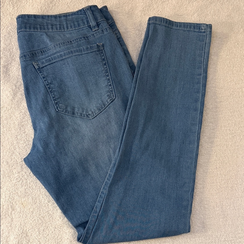 d. jeans Light Wash Mid Rise Skinny Stretch Jeggings 9.5” rise 28” inseam Denim